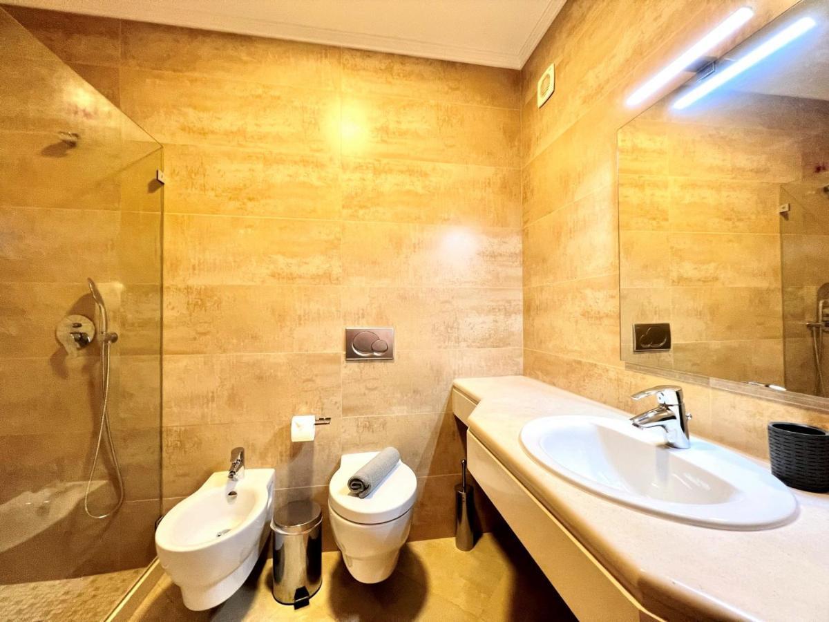 Faro Stylish 2 By Homing Apartment Ngoại thất bức ảnh