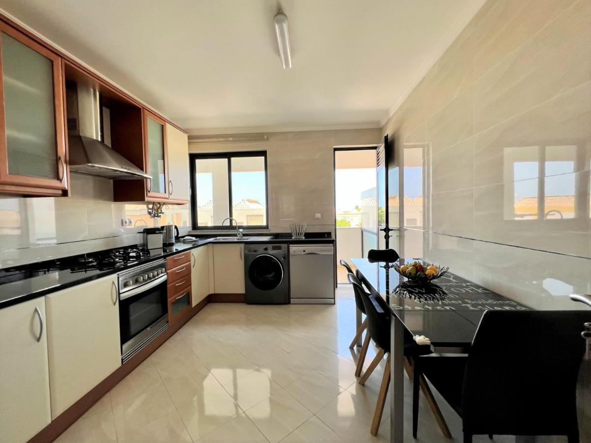 Faro Stylish 2 By Homing Apartment Ngoại thất bức ảnh