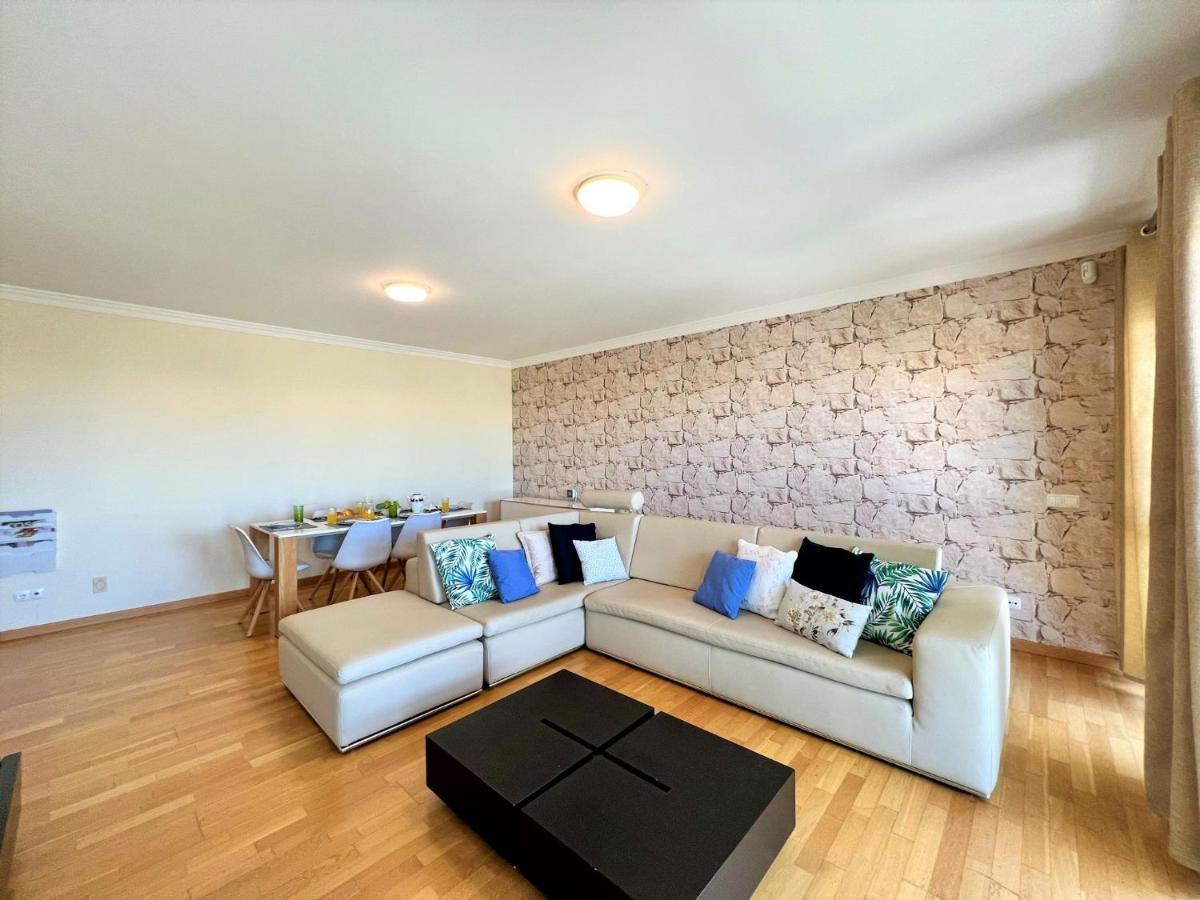 Faro Stylish 2 By Homing Apartment Ngoại thất bức ảnh