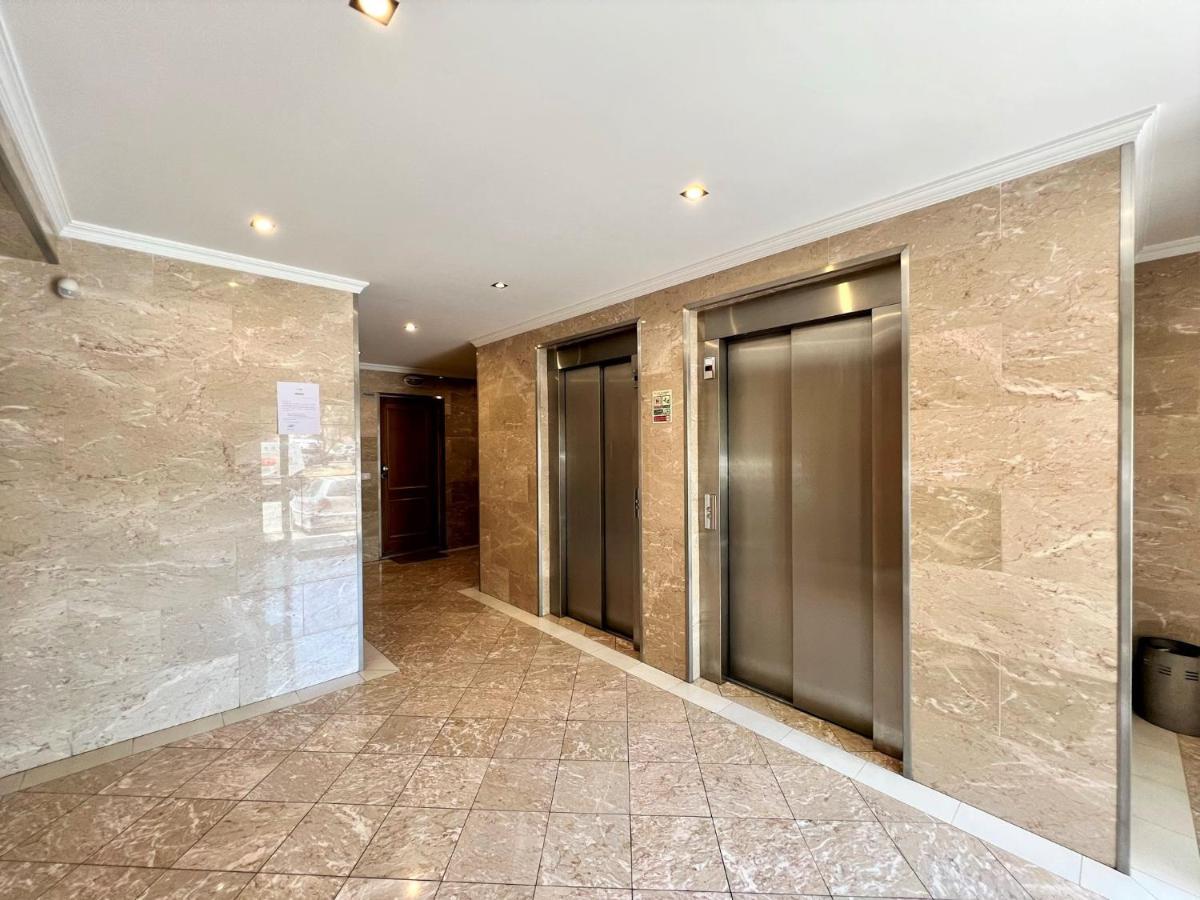 Faro Stylish 2 By Homing Apartment Ngoại thất bức ảnh