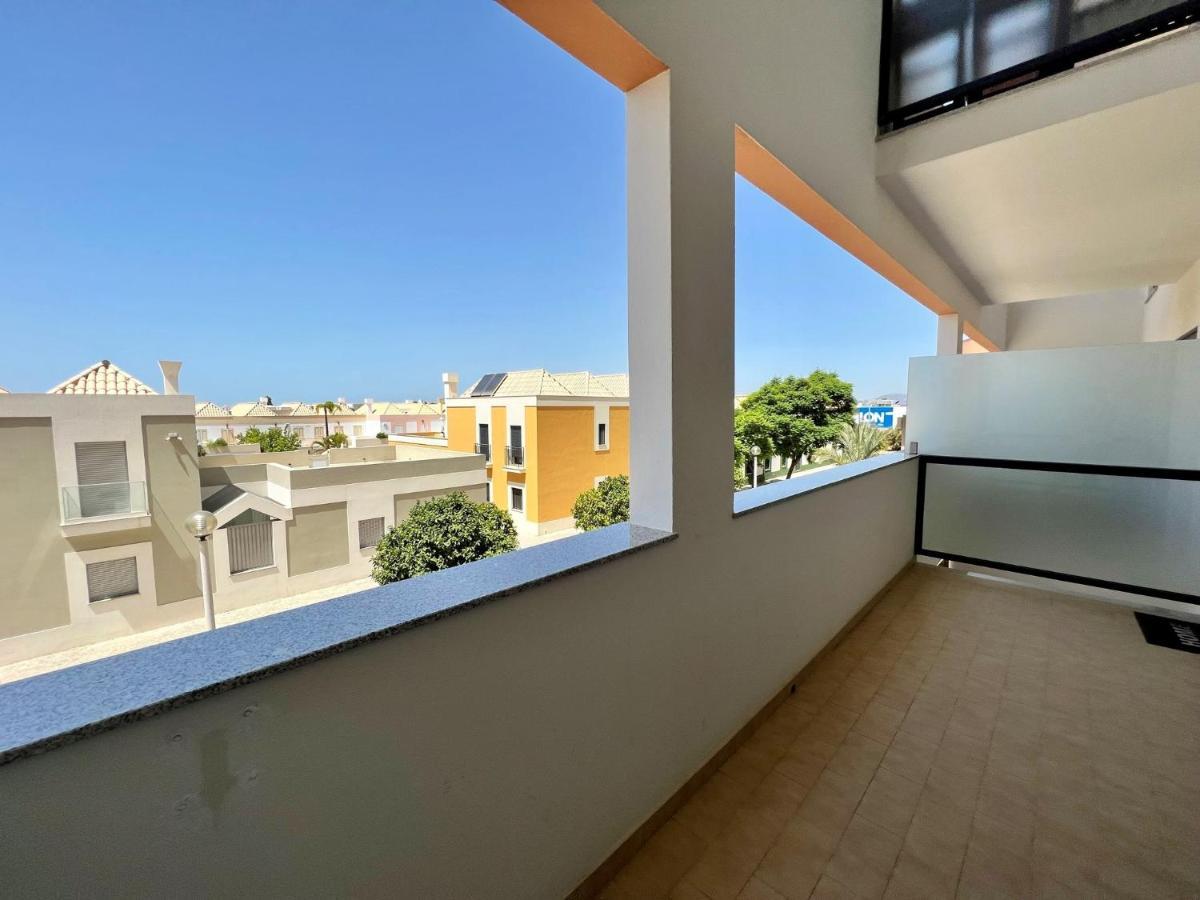 Faro Stylish 2 By Homing Apartment Ngoại thất bức ảnh