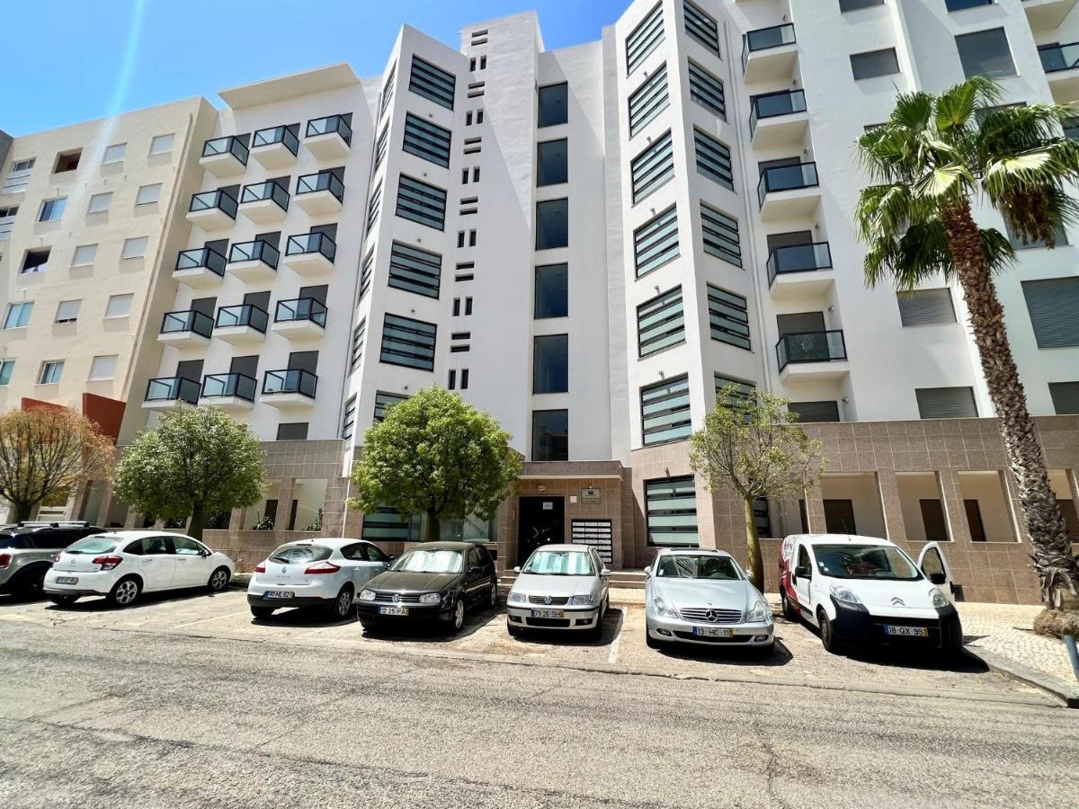Faro Stylish 2 By Homing Apartment Ngoại thất bức ảnh